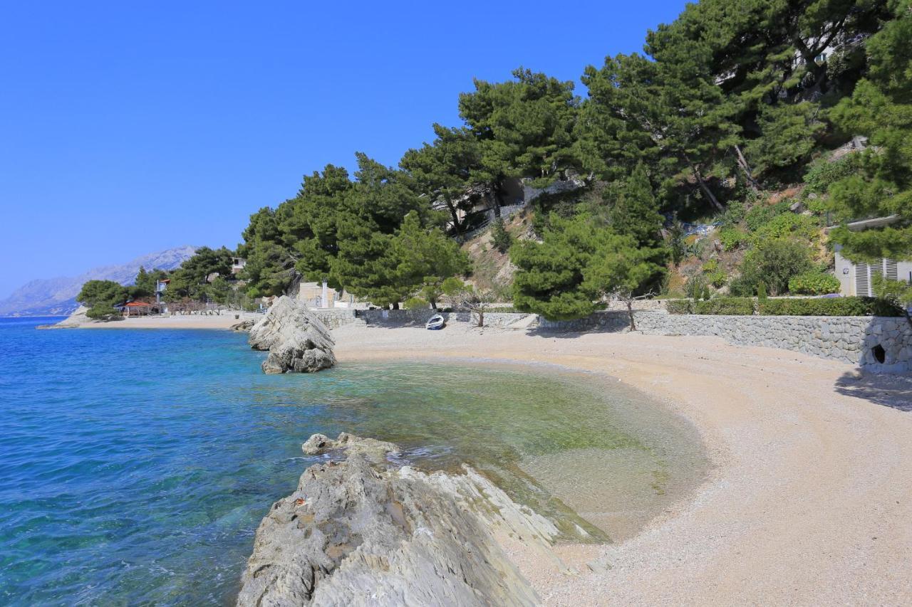 Apartments By The Sea Brela, Makarska - 2718 Ngoại thất bức ảnh