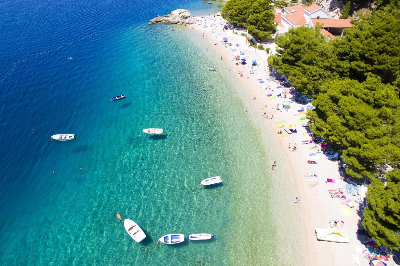 Apartments By The Sea Brela, Makarska - 2718 Ngoại thất bức ảnh