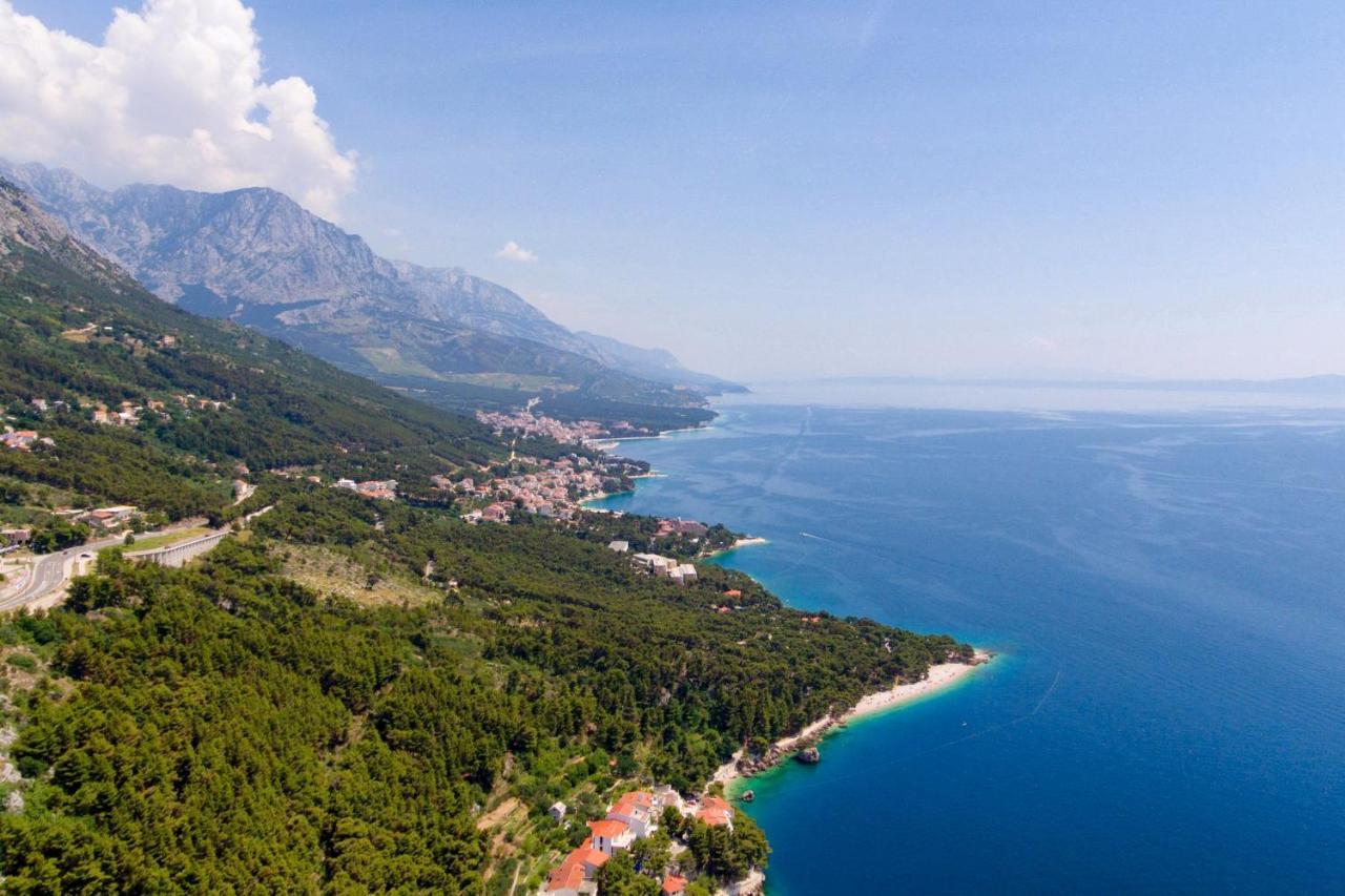 Apartments By The Sea Brela, Makarska - 2718 Ngoại thất bức ảnh