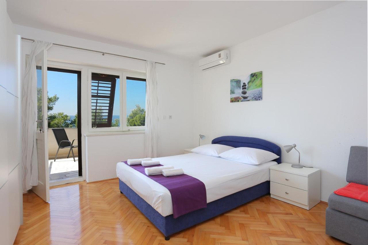 Apartments By The Sea Brela, Makarska - 2718 Ngoại thất bức ảnh