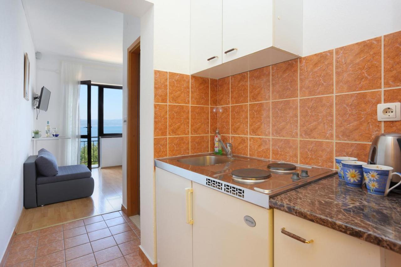 Apartments By The Sea Brela, Makarska - 2718 Ngoại thất bức ảnh