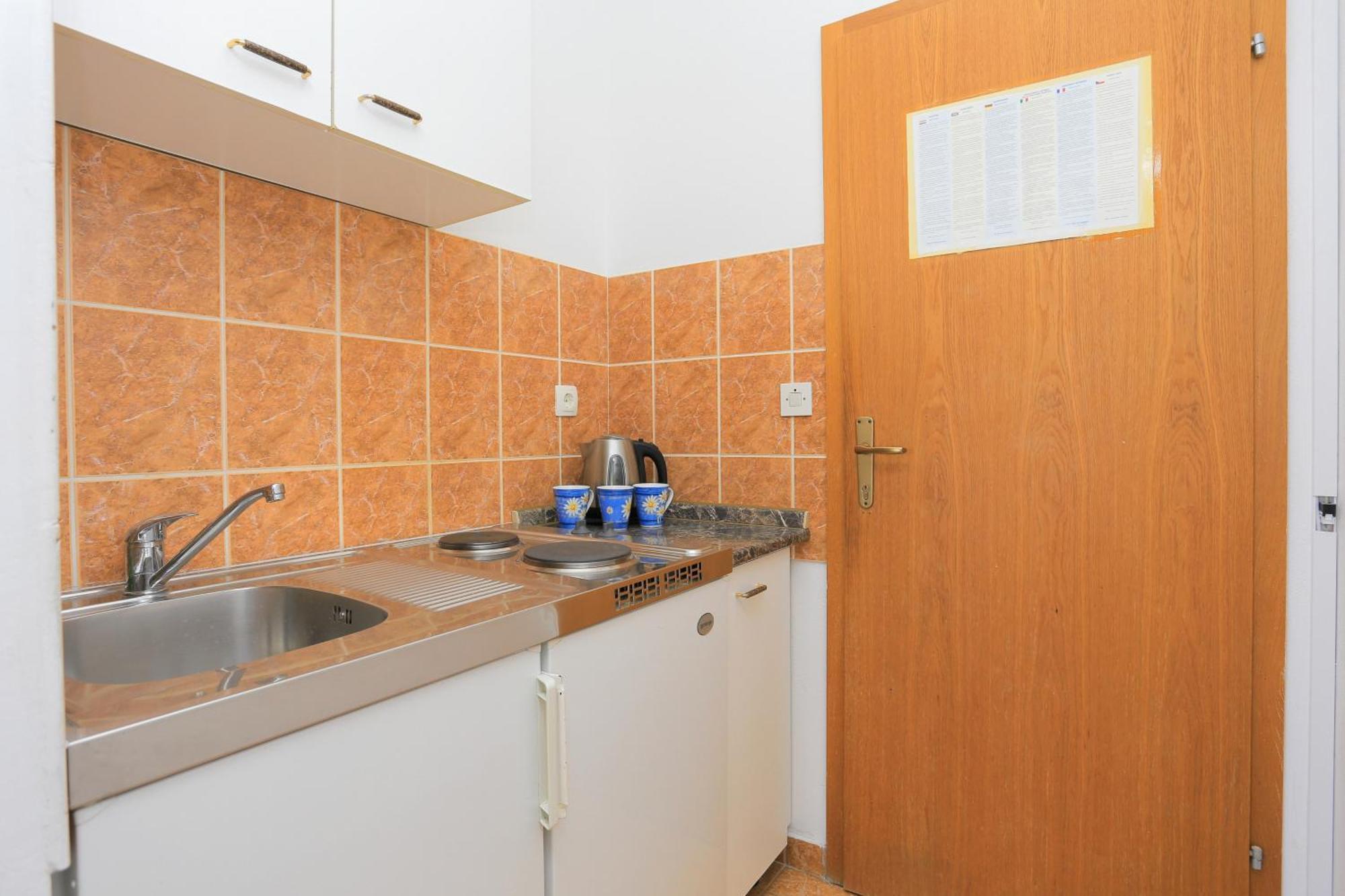 Apartments By The Sea Brela, Makarska - 2718 Phòng bức ảnh